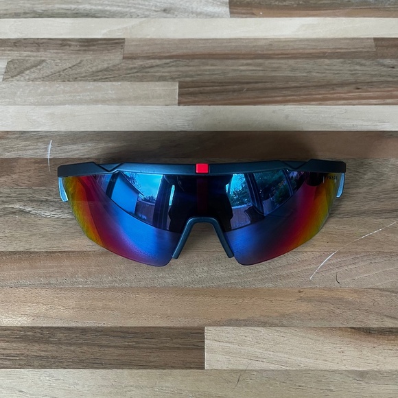 Prada PS 03XS Sunglasses - Picture 1 of 3
